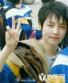 张艺兴小时候爆料视频,揭秘明星成长背后的温馨瞬间  第2张