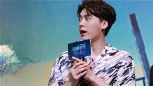 大爆料李易峰视频大全,揭秘明星幕后生活瞬间  第3张